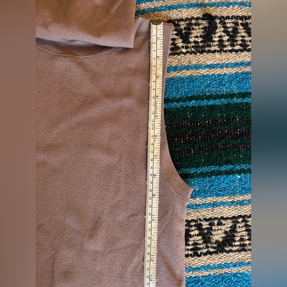 Babaton Sleeveless Turtleneck Sweater - Dusty Pink - Picture 7 of 8